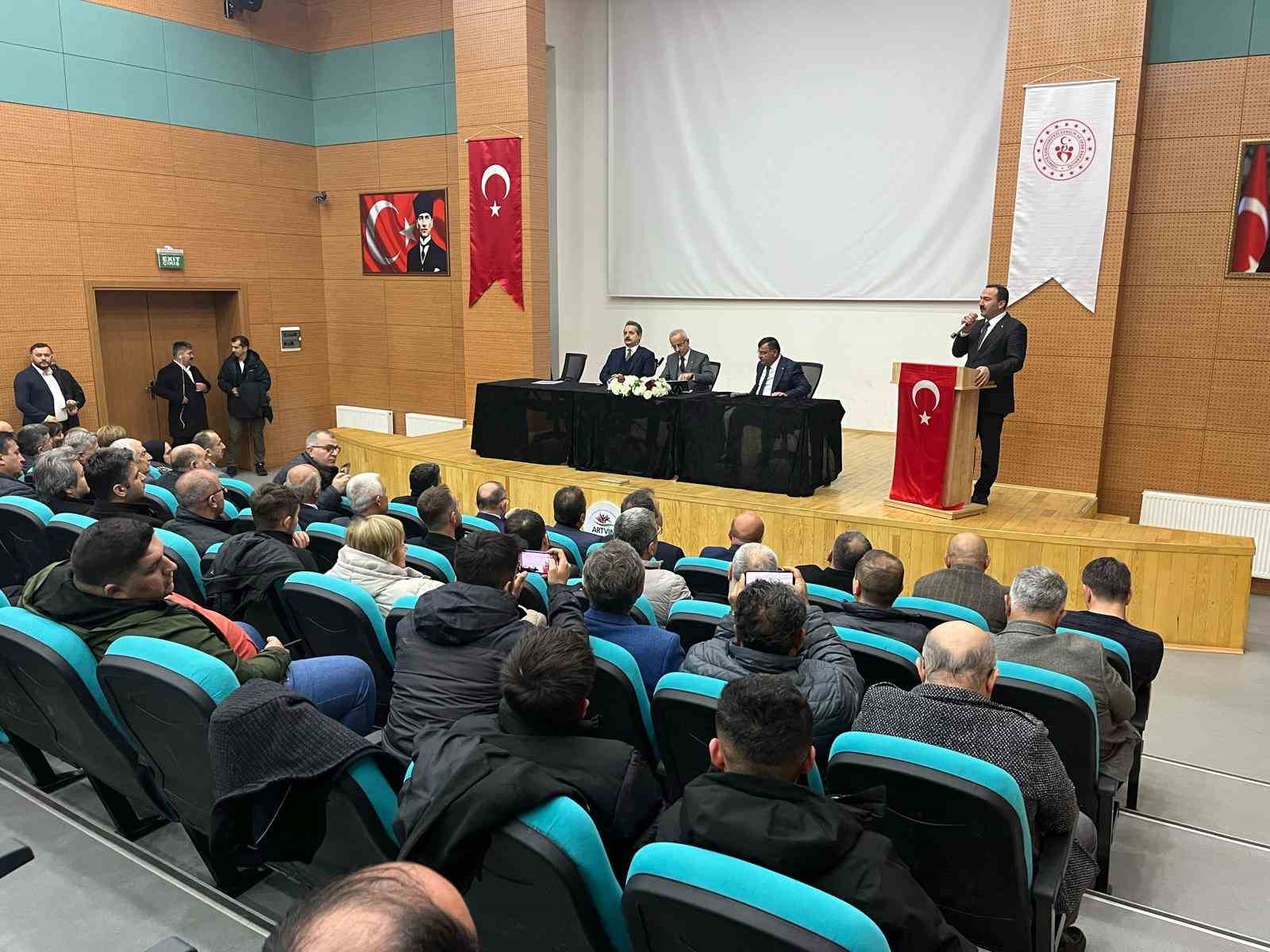 Bakan Abdulkadir Uraloğlu: “Rize-Artvin Havalimanı geçtiğimiz yıl 1 milyonu geçen yolcu sayısına ulaştı”
