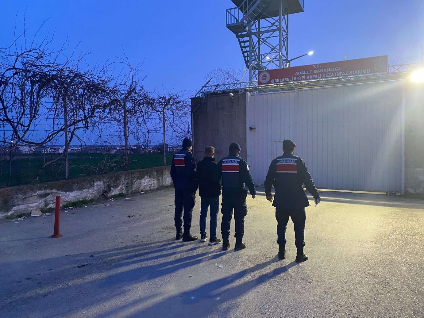 Kırklareli’nde 111 kaçak göçmen yakalandı
