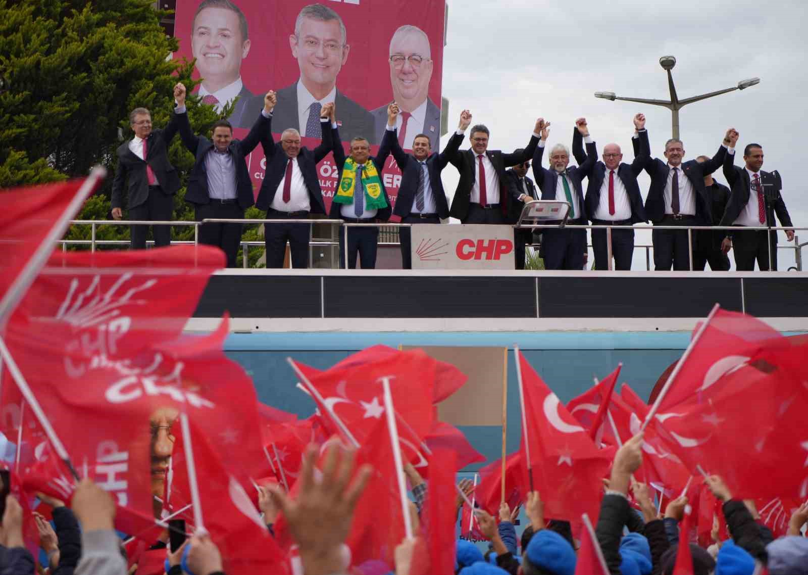 CHP Genel Başkanı Özgür Özel belediye başkan adayları için destek istedi
