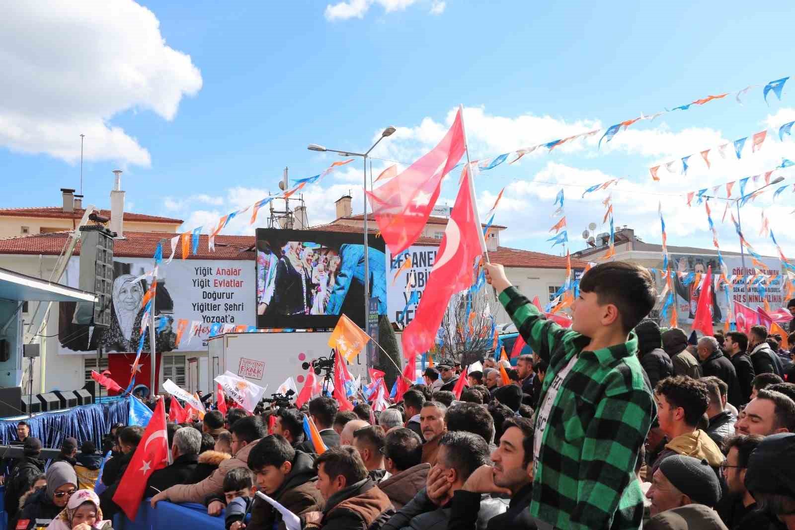 Cumhurbaşkanı Erdoğan: "Bug&uuml;n 70 sente muhta&ccedil; olan değil 1 trilyon dolardan fazla milli geliri olan T&uuml;rkiye&rsquo;ye var&rdquo; 