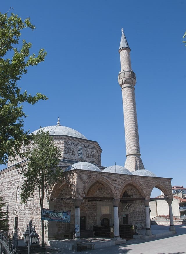 Sungurlu’da vatandaşlar oruçlarını 3 dakika erken açtı