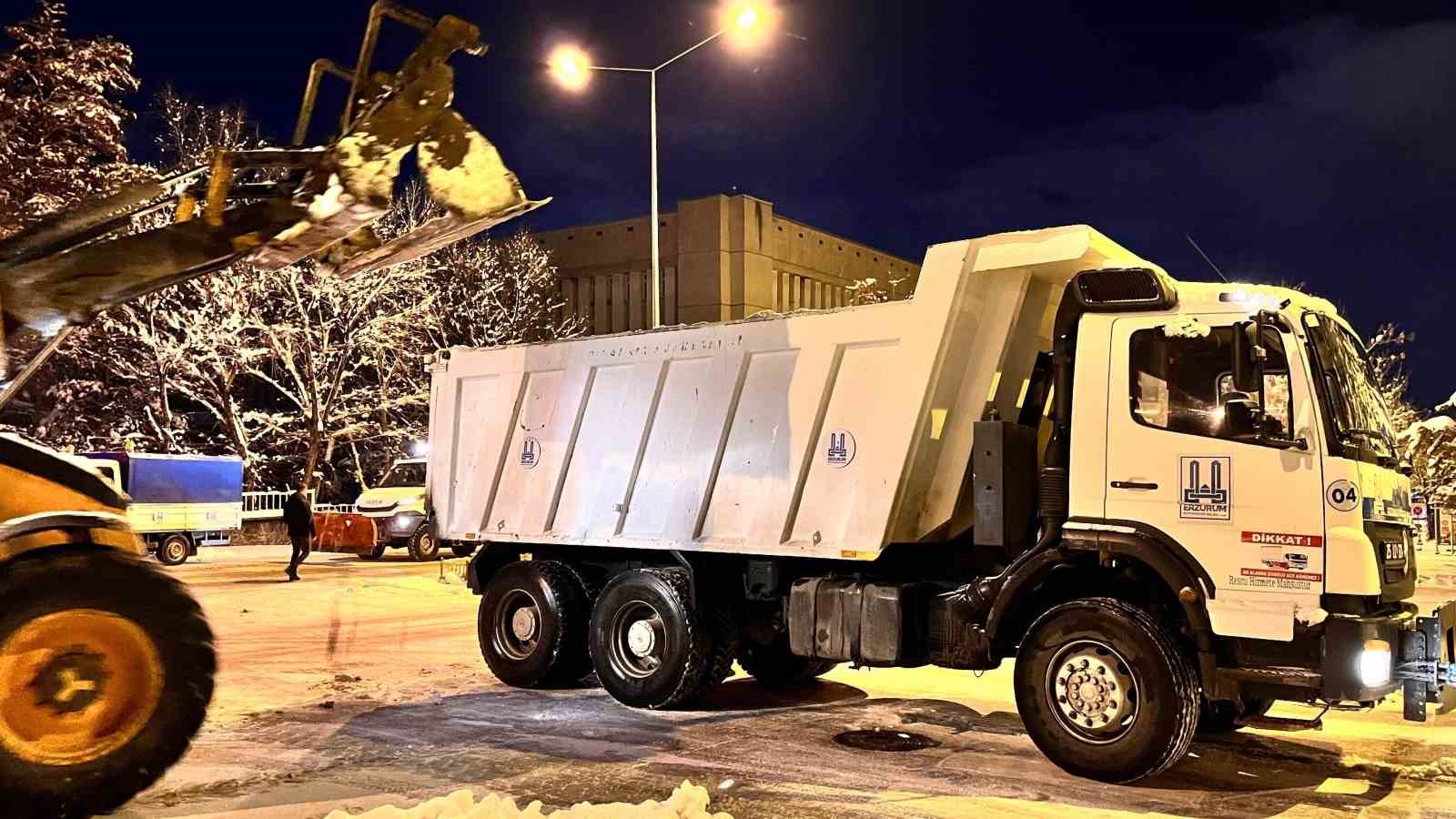 Erzurum’da 164 köyü kapalı, termometreler -13’ü gösterdi