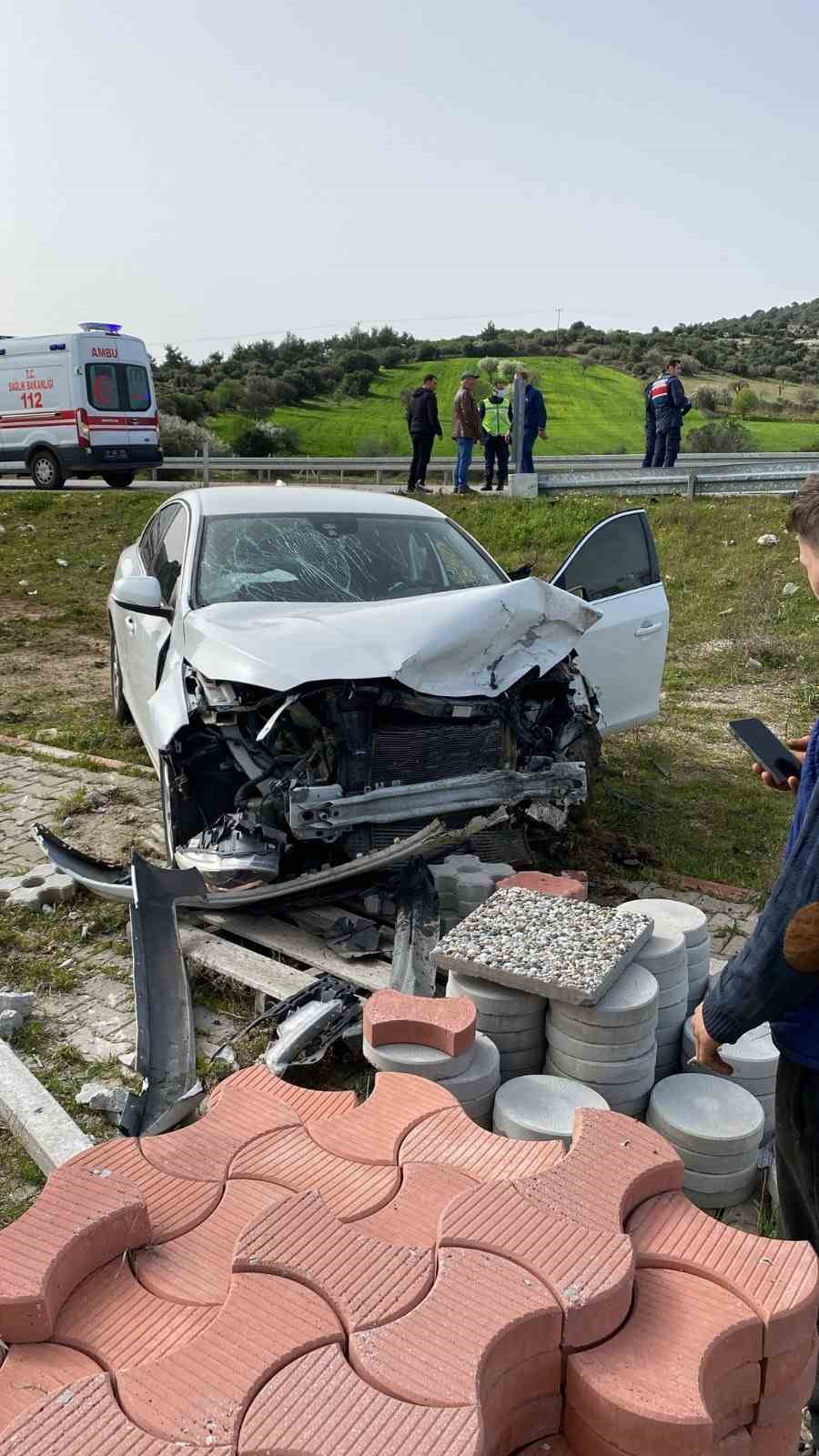 Çanakkale’de trafik kazası: 2 yaralı