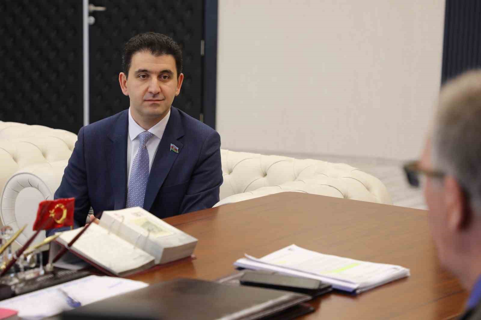 Azeri Milletvekilinden Rektör Uzun’a ziyaret
