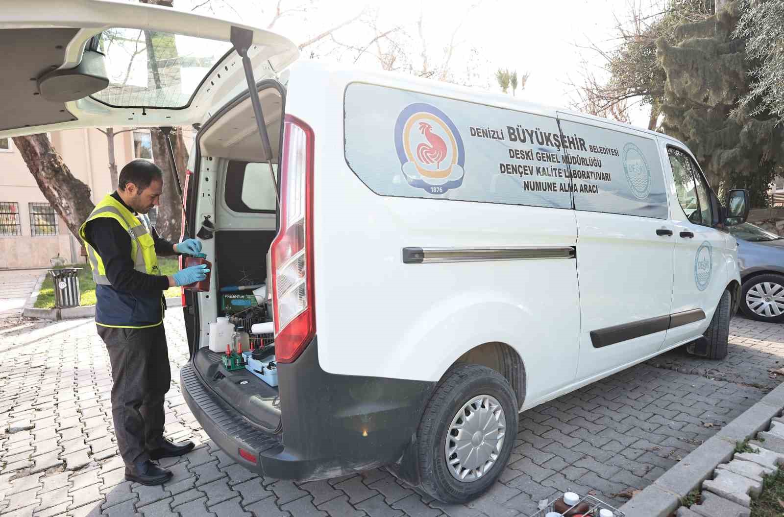 Ege’nin en büyük çevre laboratuvarı 9 sertifikayla hizmet veriyor