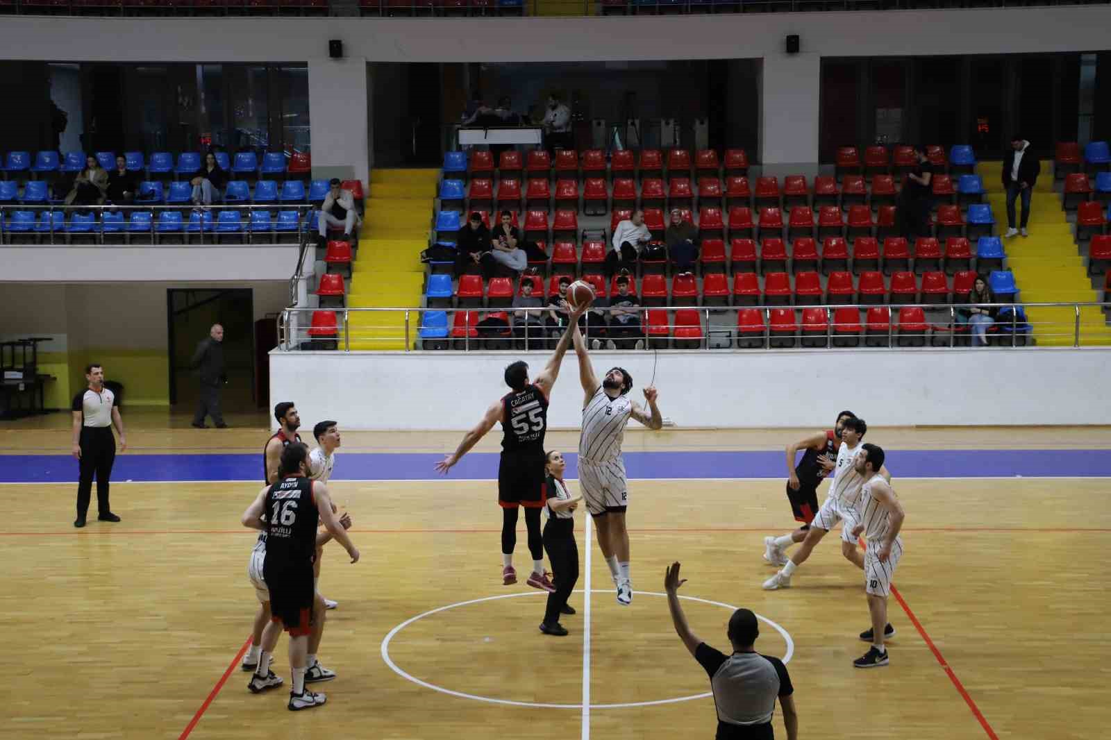 Nazilli Belediyespor Erkek Basketbol Takımı adını son 8 takım arasına yazdırdı
