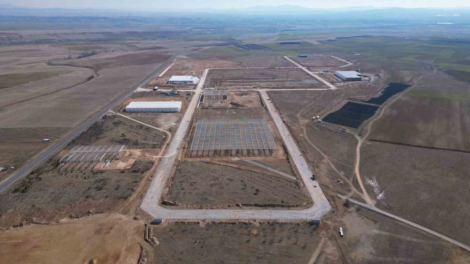 Fuat Oktay Organize Sanayi Bölgesi’nde 400 milyon dolarlık ciro hedefleniyor