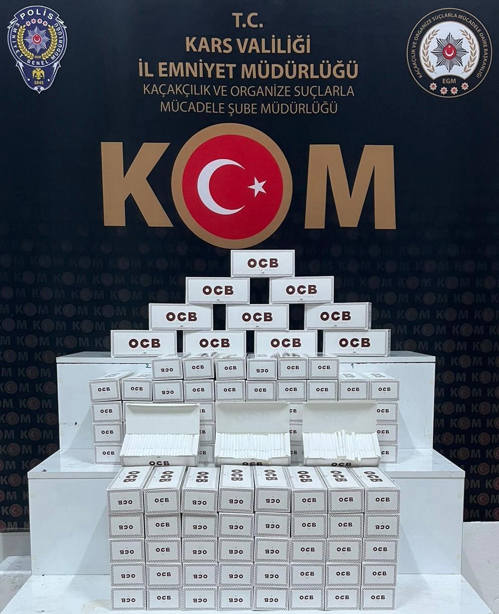 Kars&rsquo;ta polis ka&ccedil;ak&ccedil;ılara g&ouml;z a&ccedil;tırmıyor
