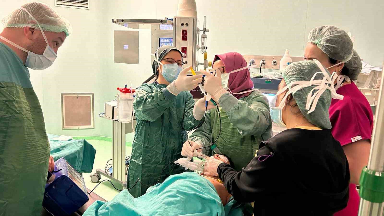 Eskişehir Şehir Hastanesi’nde fleksible bronkoskopi işlemine başlandı
