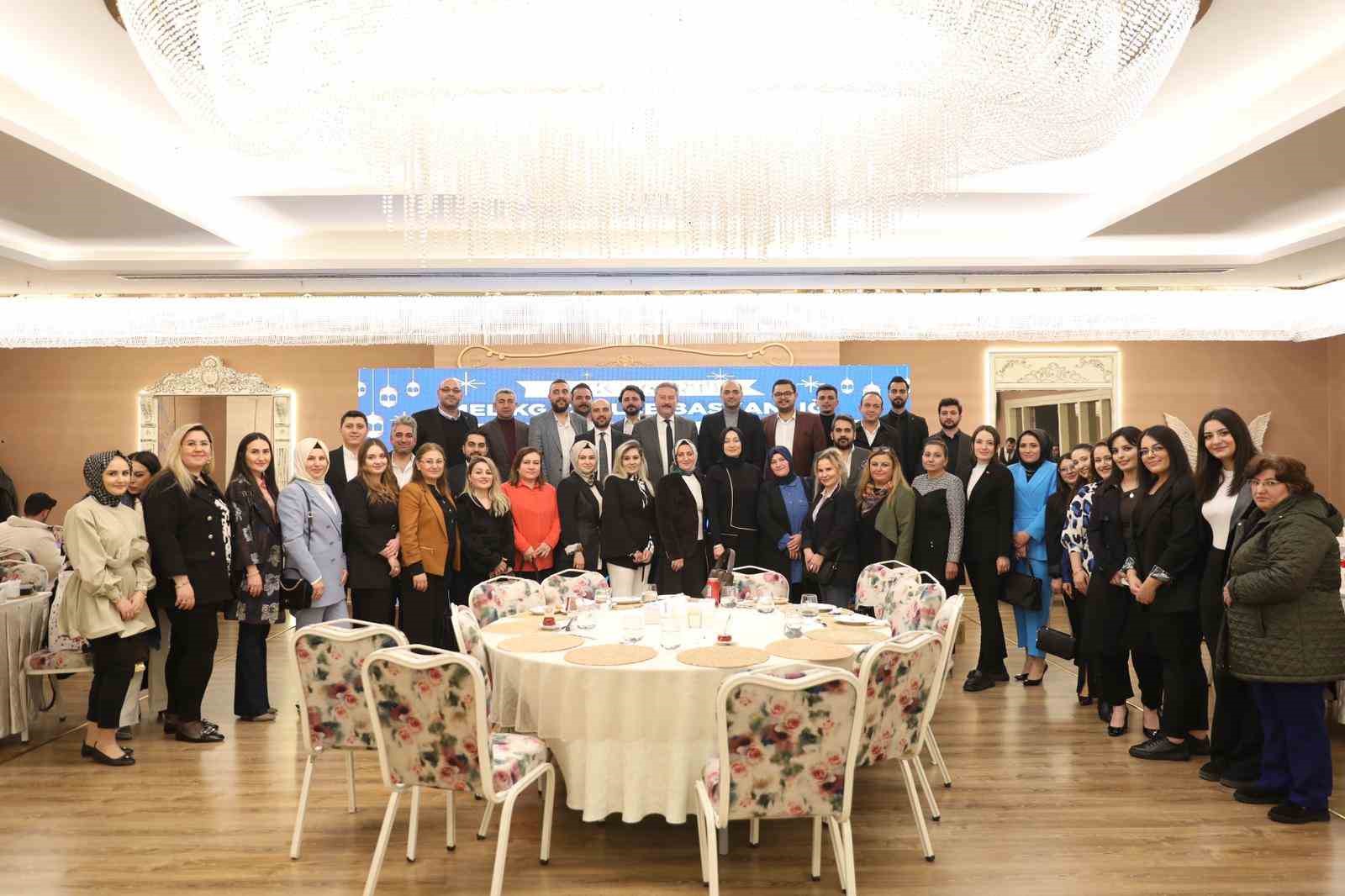 Başkan Palancıoğlu Ak Parti Melikgazi İlçe Teşkilatı ile iftarda bir araya geldi
