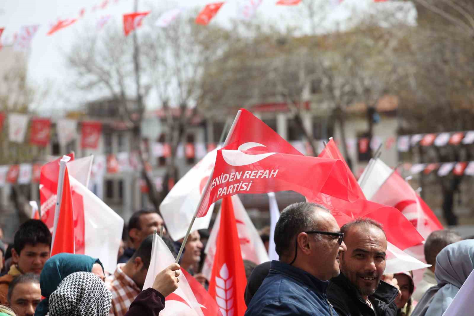 Fatih Erbakan: “Türkiye genelinde adım adım 1 milyon üyeye doğru yürüyoruz”

