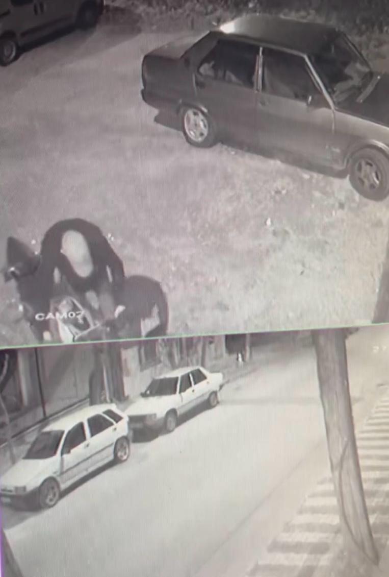 Motosiklet hırsızlığı yapan şahıs g&uuml;venlik kameralarına yansıdı
