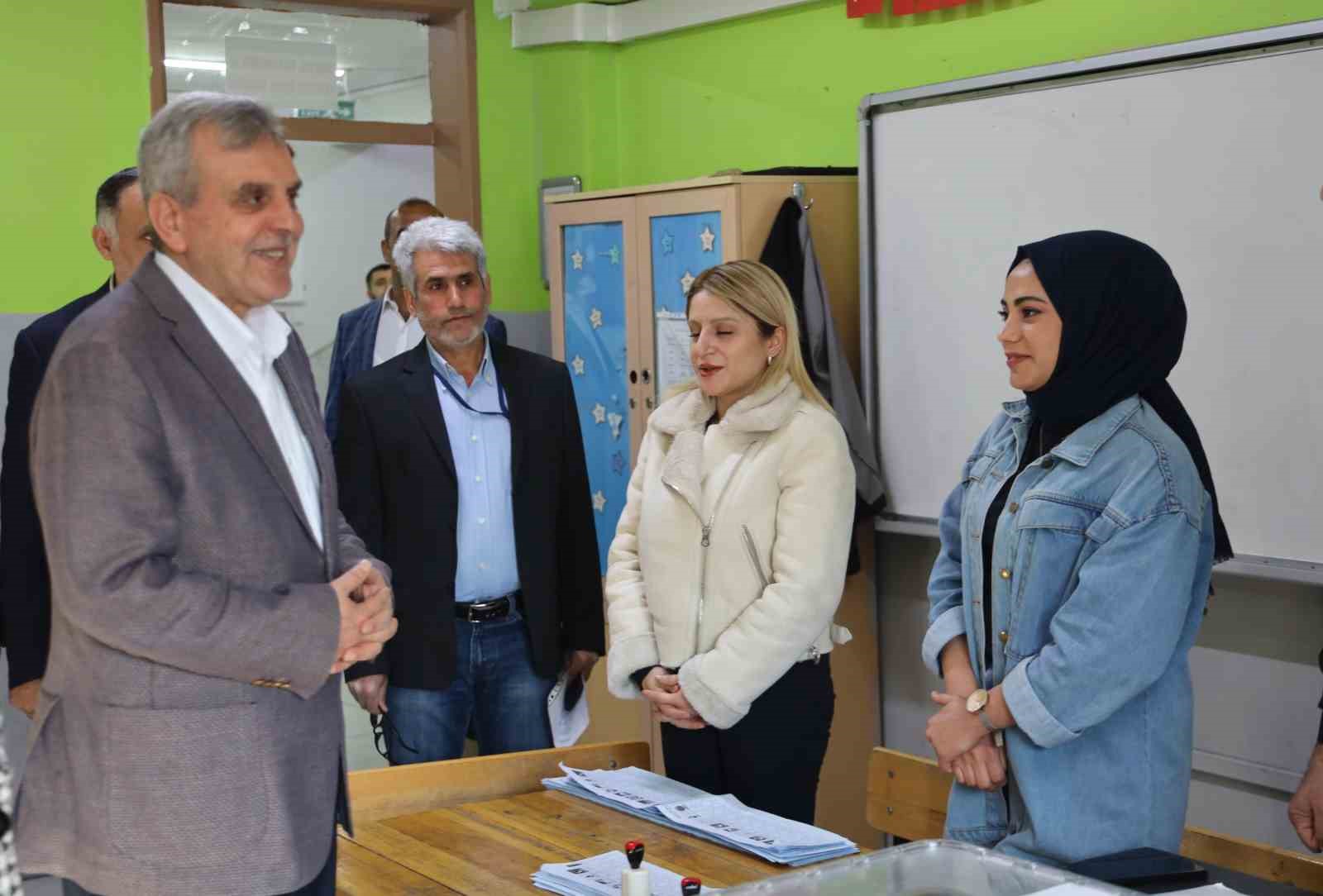 Şanlıurfa’da ilk oylar kullanıldı