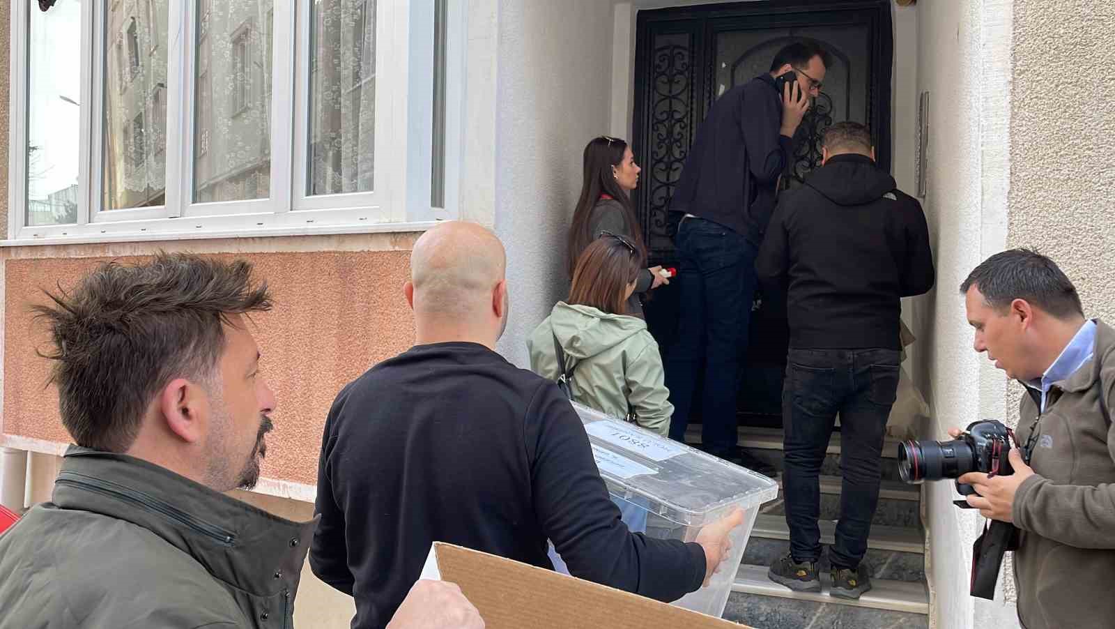 Kırklareli&rsquo;nde engelli veya hastalar &ldquo;seyyar sandık&rdquo; ile oyunu kullandı
