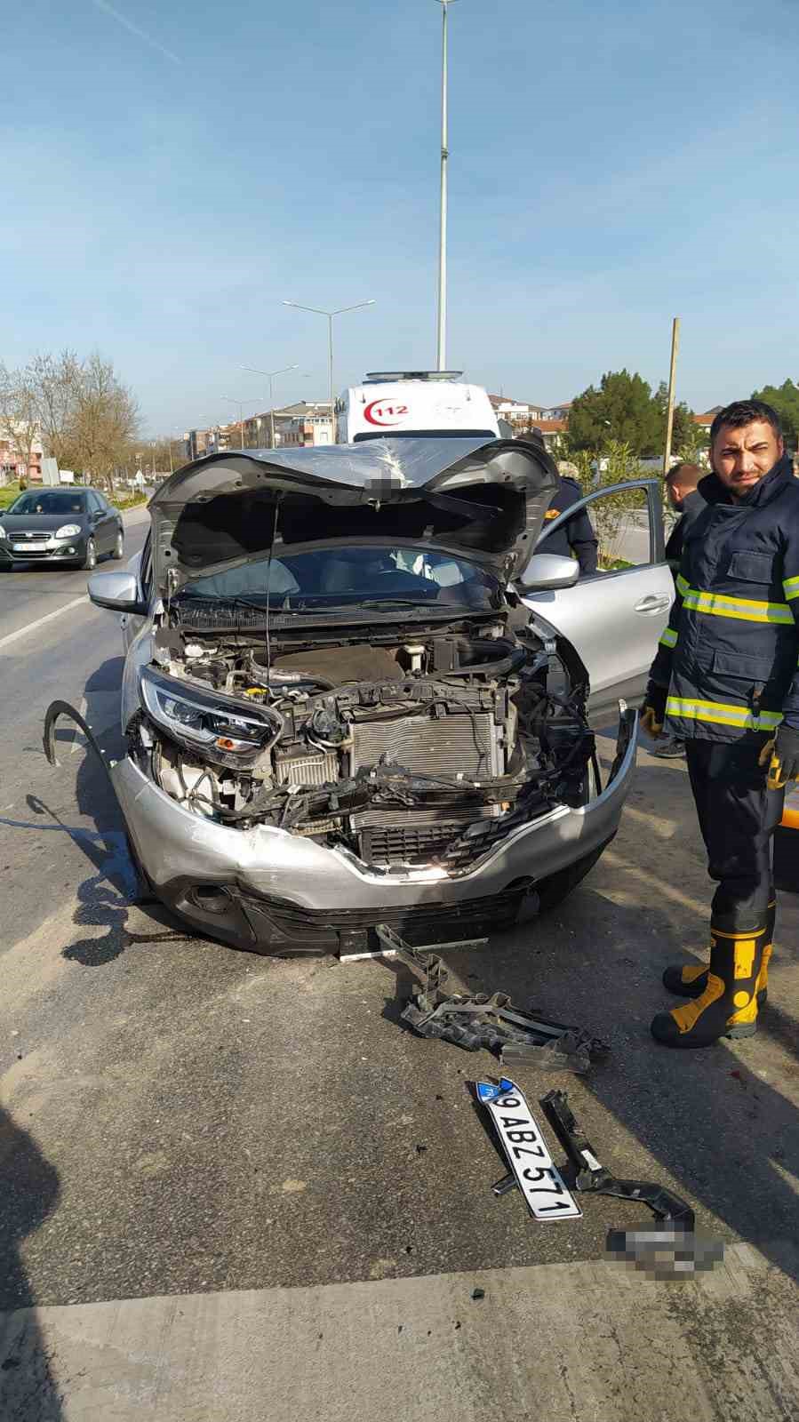 Alkoll&uuml; s&uuml;r&uuml;c&uuml; kaza yaptı: 1 yaralı
