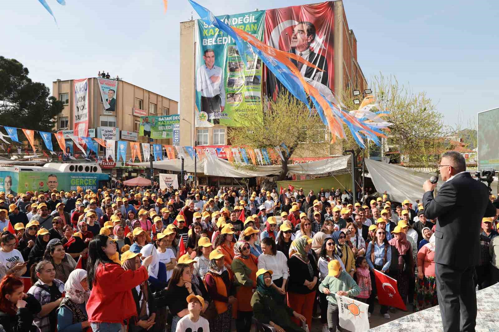 Köşk’te Güler galibiyetini kutladı