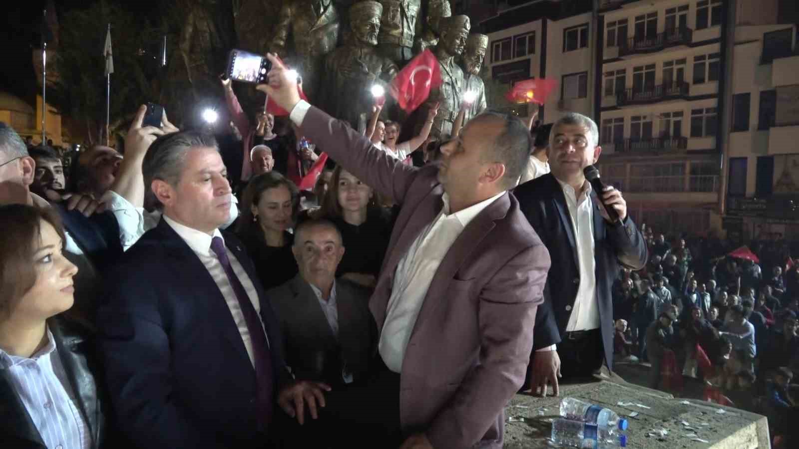 Amasya’nın yeni belediye başkanı CHP’li Turgay Sevindi: “Her şey çok güzel oldu”
