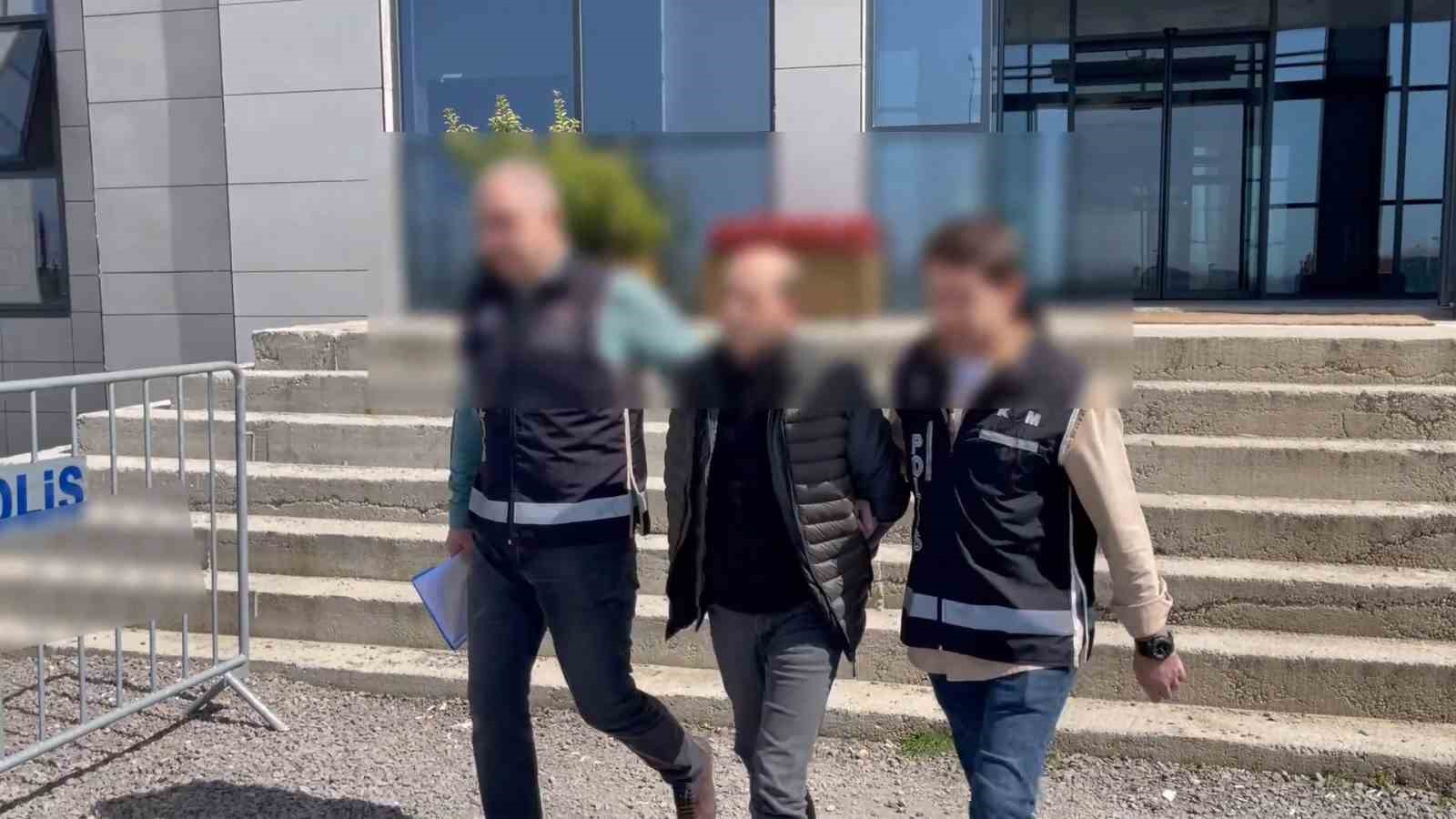 Yalova&rsquo;da sahte kimlikle tarla satmaya &ccedil;alışan dolandırıcı tutuklandı
