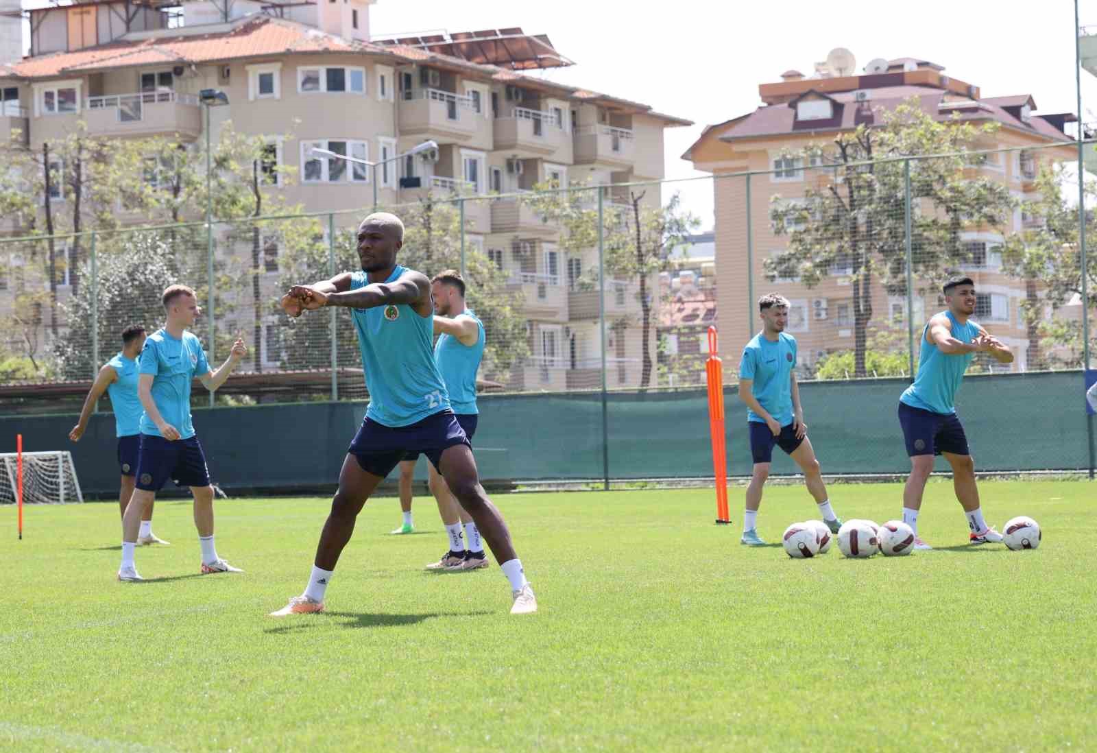 Alanyaspor, Gaziantep FK maçı hazırlıklarını tamamladı