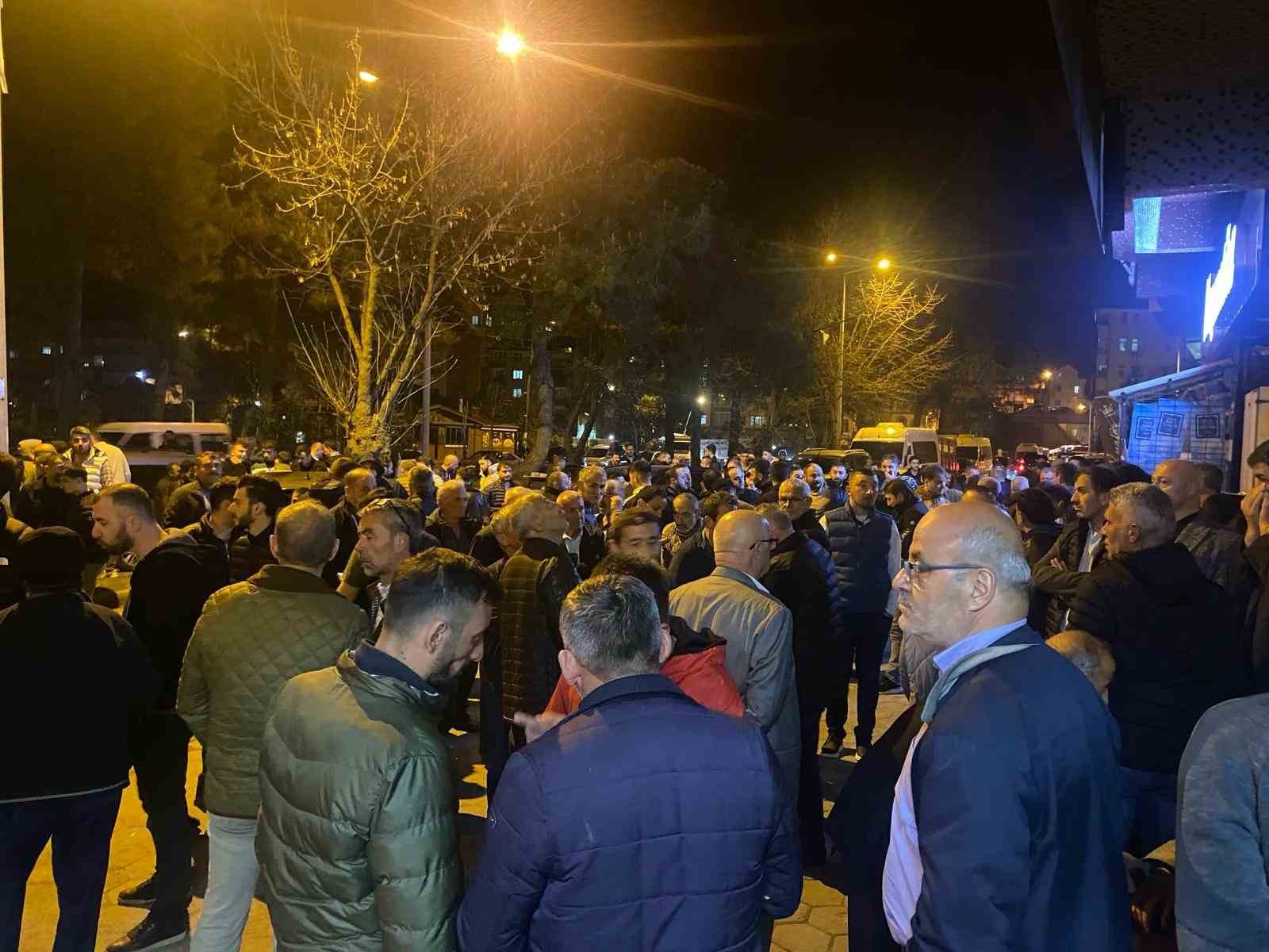 Giresun’da seçimi kazanan belediye başkanının evine silahlı taciz