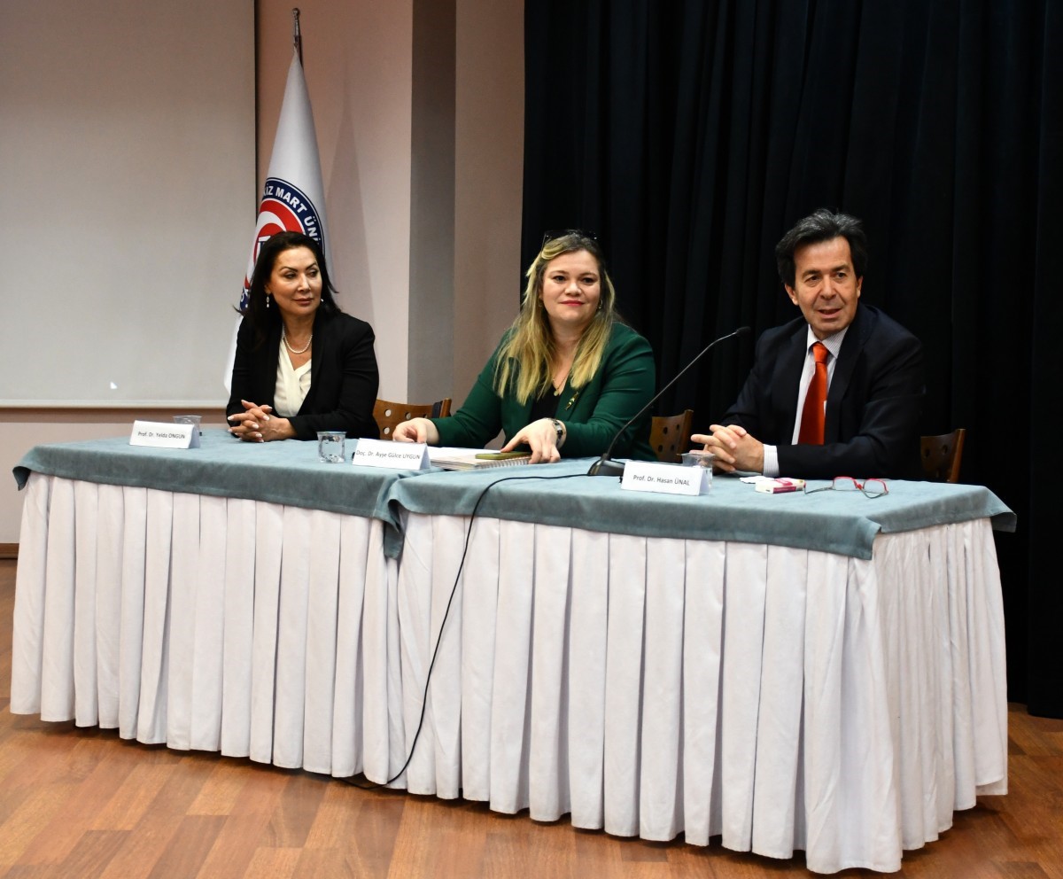 Cumhuriyetin 100. Yılında T&uuml;rk Dış Politikası T&uuml;rkiye- Rusya- NATO ve Avrupa Birliği Paneli ger&ccedil;ekleşti
