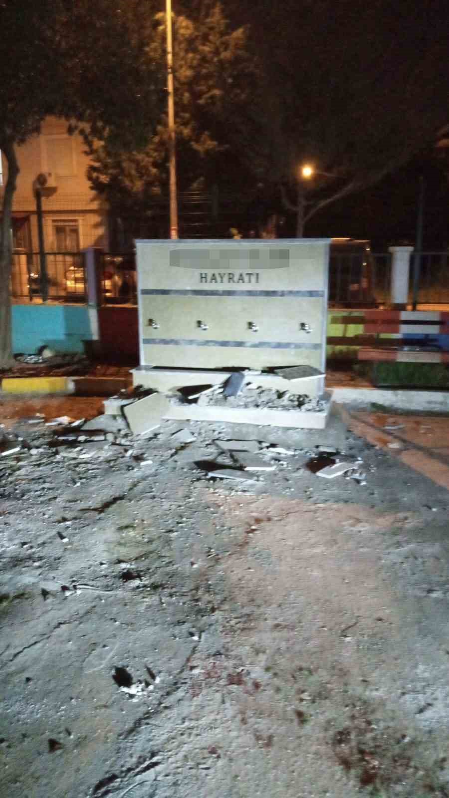 Okula yaptırılan hayrat çeşmenin mermer bloğu çöktü, 7 yaşındaki Eymen’in kaval kemiği kırıldı