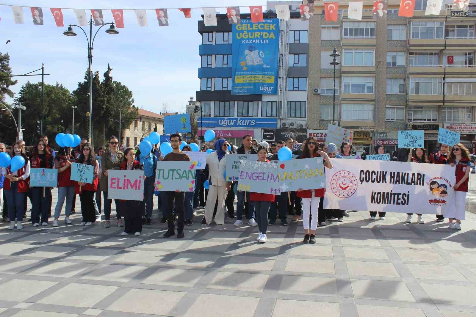 Burdur’da, Dünya Otizm Farkındalık Günü