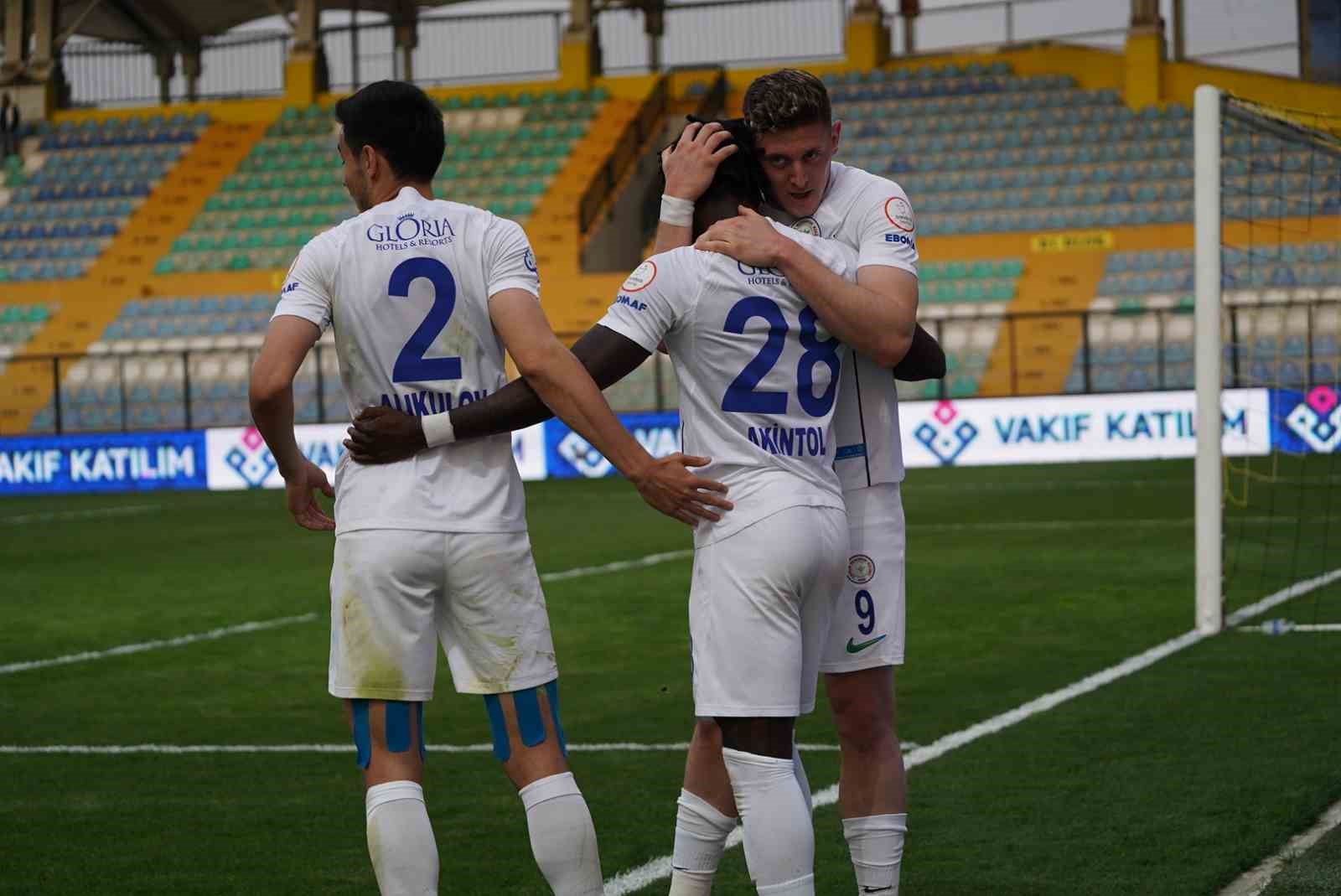 Trendyol S&uuml;per Lig: İstanbulspor: 0 - &Ccedil;aykur Rizespor: 4 (Ma&ccedil; sonucu)
