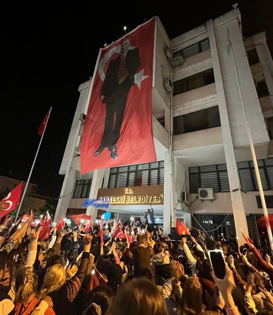 CHP&rsquo;nin 60 yıldır kazandığı kalesi yıkıldı
