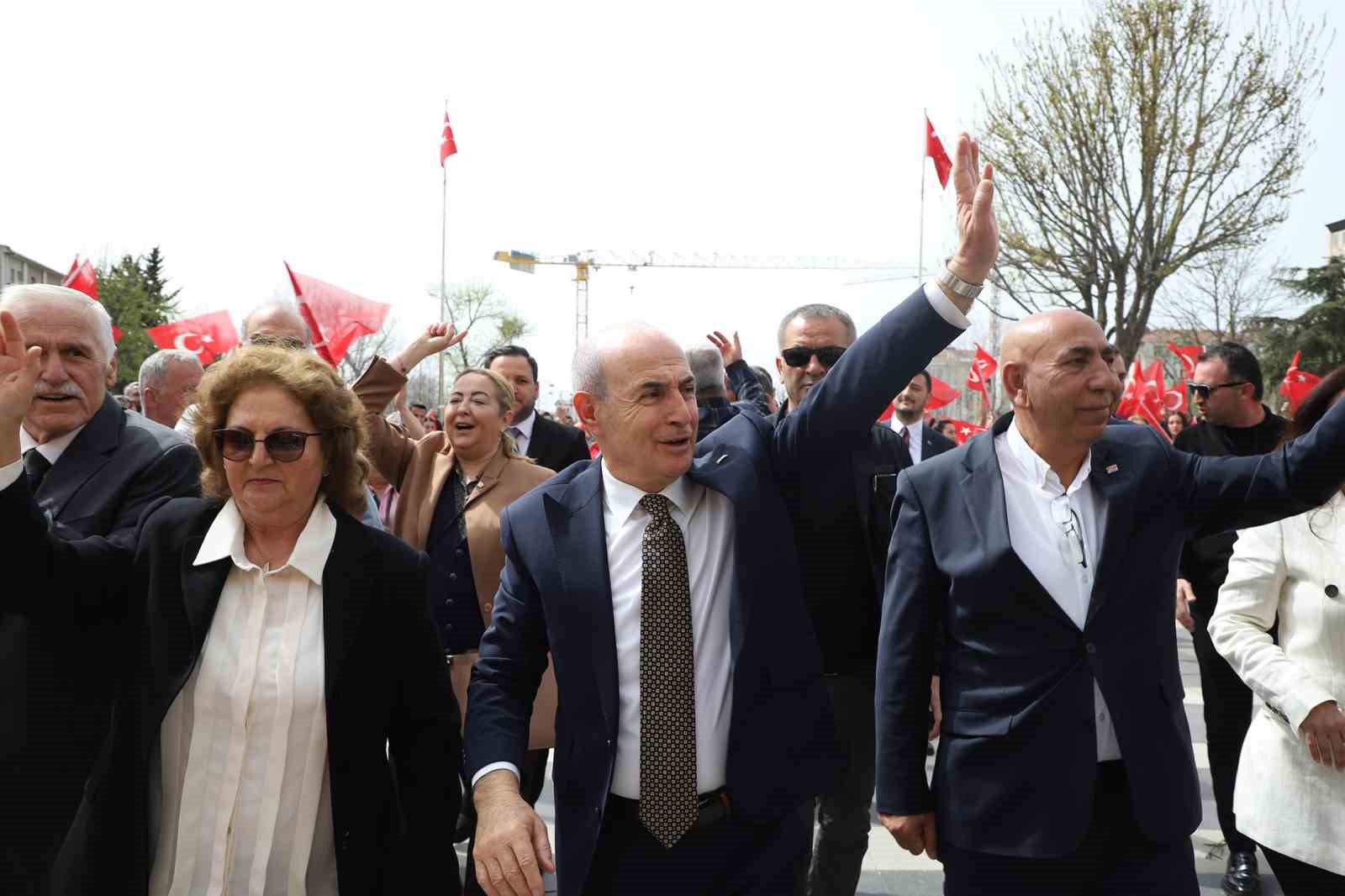 B&uuml;y&uuml;k&ccedil;ekmece Belediye Başkanı Dr. Hasan Akg&uuml;n, g&ouml;reve başladı
