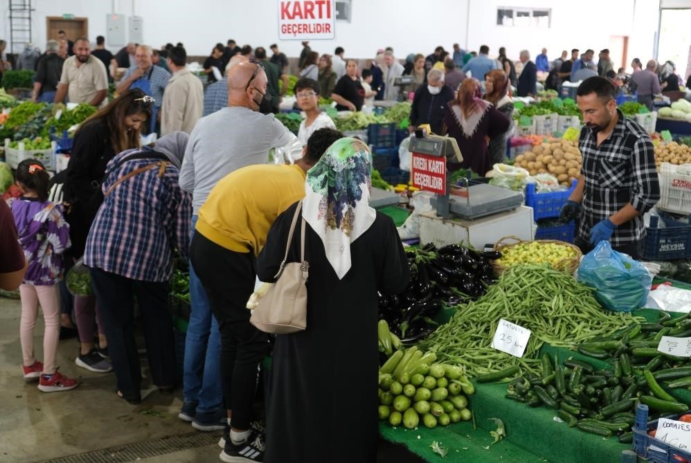 Mart ayında yıllık enflasyon yüzde 68,50 oldu