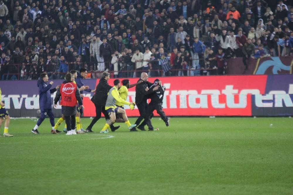 Trabzonspor - Fenerbahçe maçının cezaları açıklandı!
