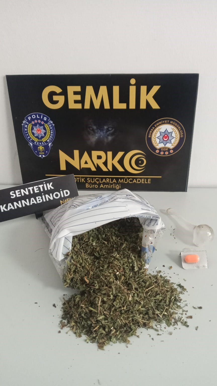 Gemlik’te uyuşturucu madde kullanımı ve satışı yapan 64 kişi yakalandı 