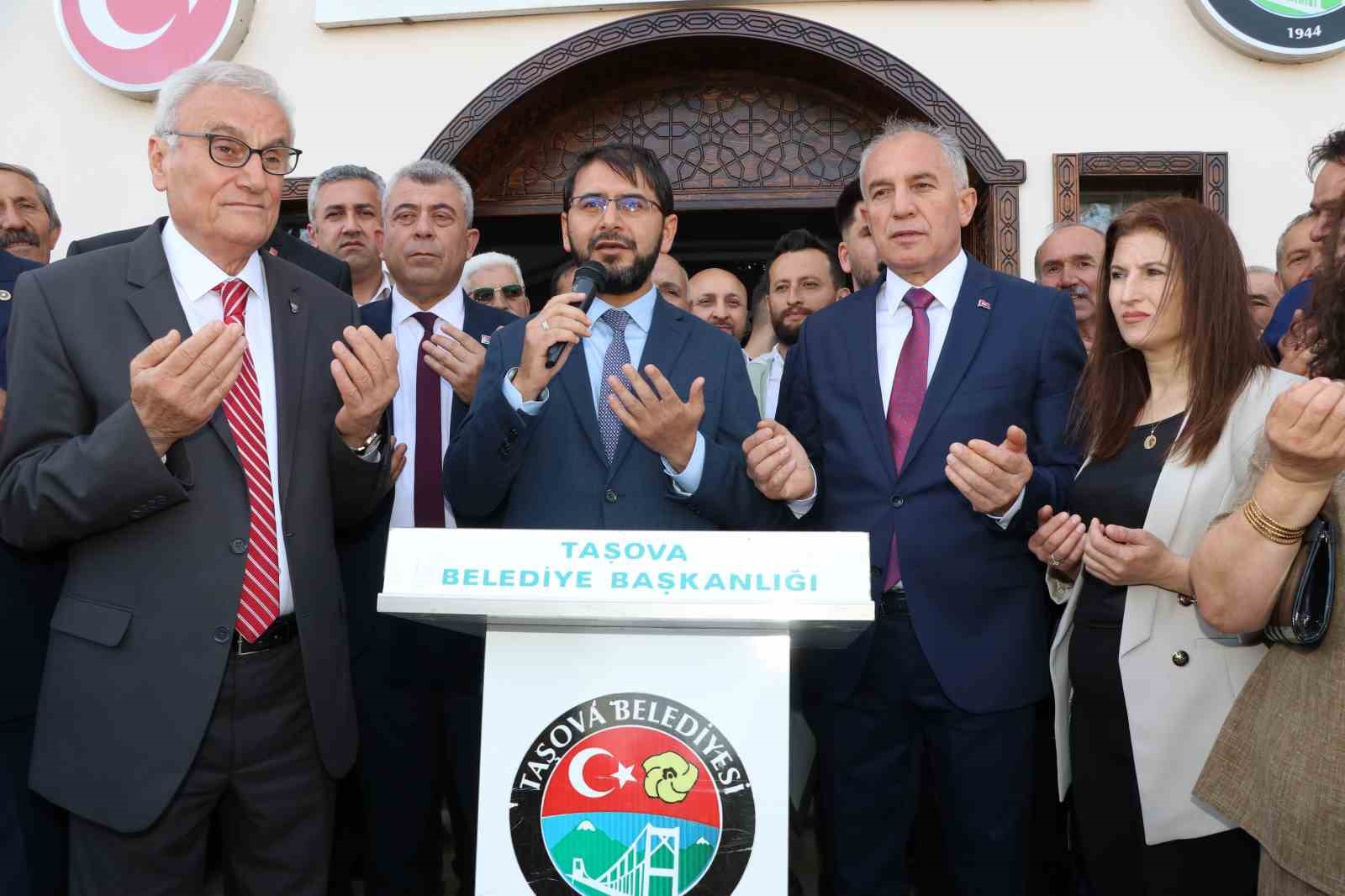 Taşova’nın yeni belediye başkanı Ömer Özalp: "Eksik kalan hizmetleri biz tamamlayacağız"
