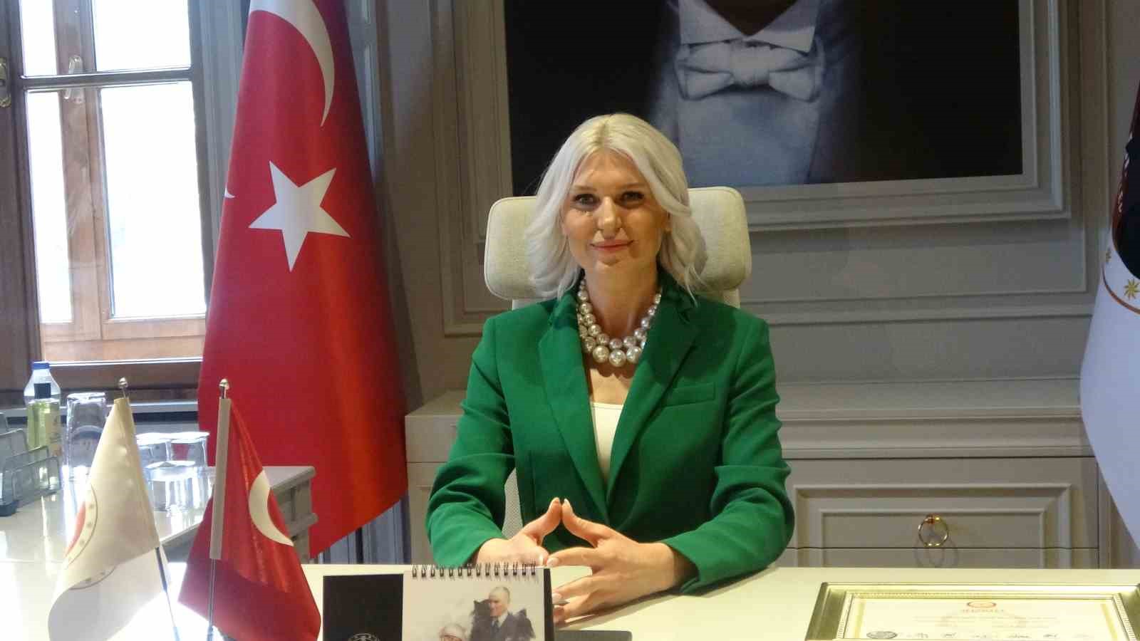 Bilecik’in ilk kadın belediye başkanı göreve başladı
