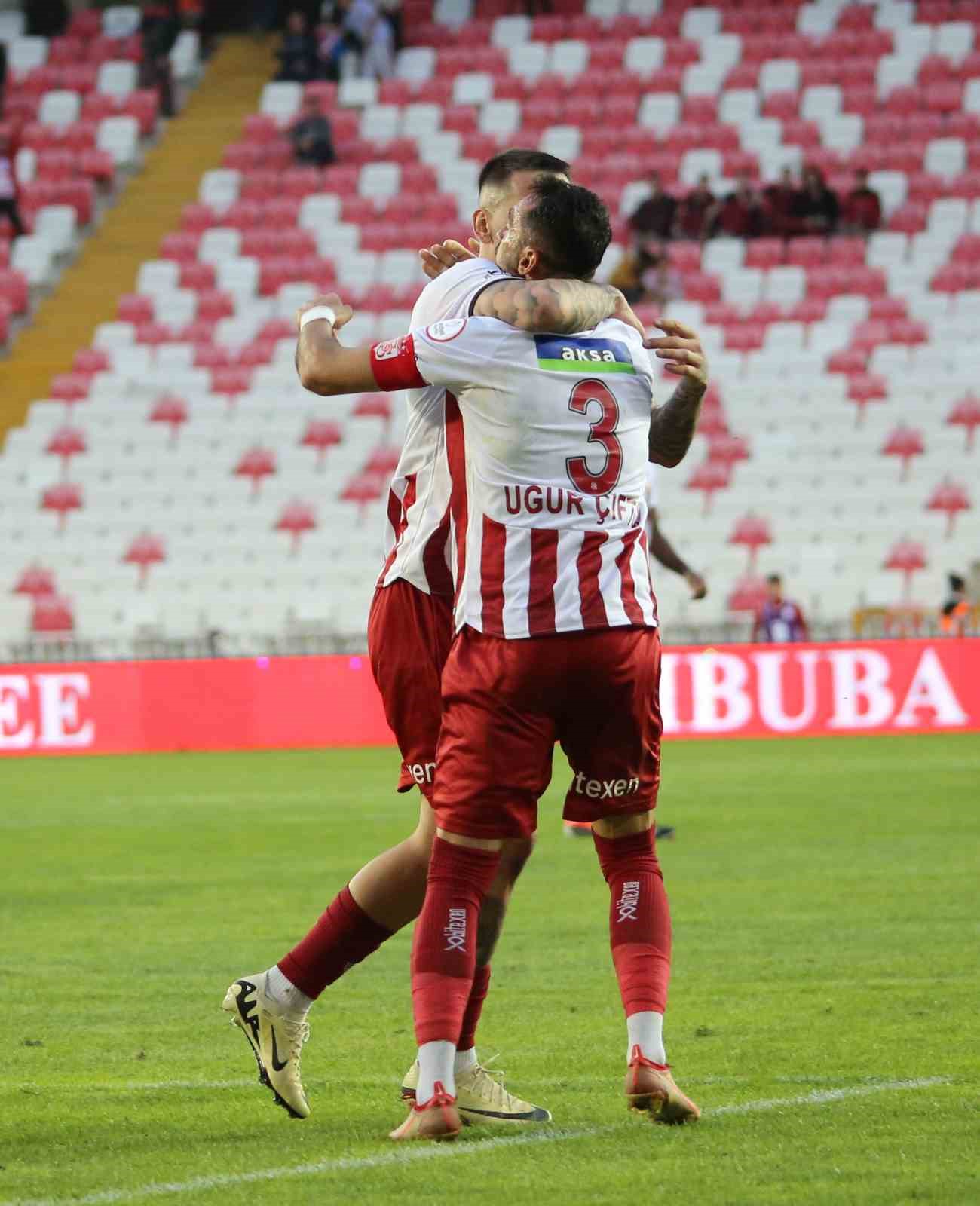 Trendyol Süper Lig: Sivasspor: 1 - F. Karagümrük: 0 (Maç sonucu)