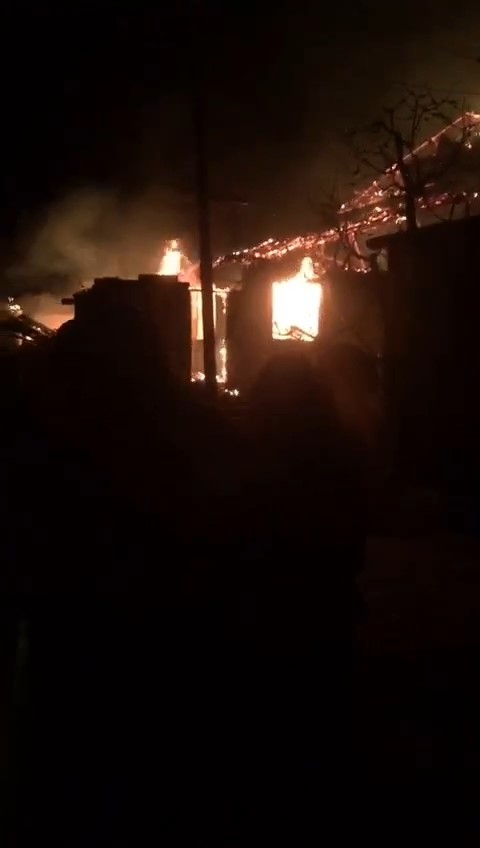 Tokat&rsquo;ta ev yangını
