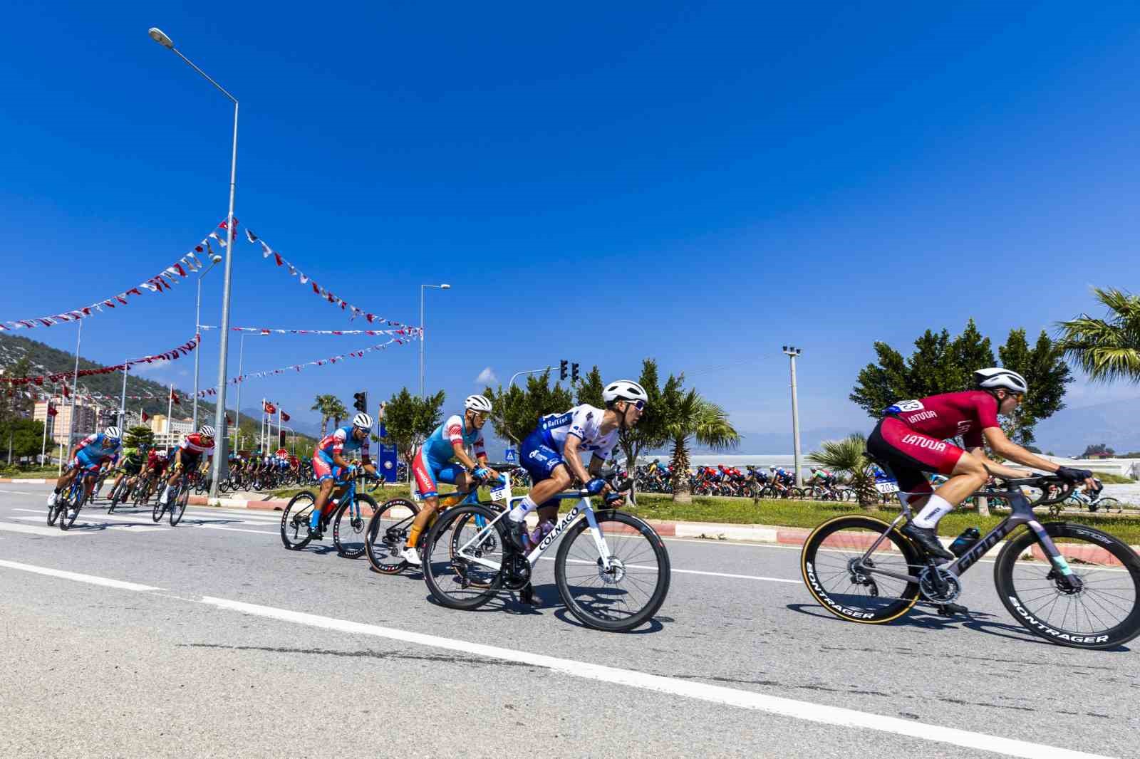 Tour of Mersin Uluslararası Bisiklet Turu başladı 