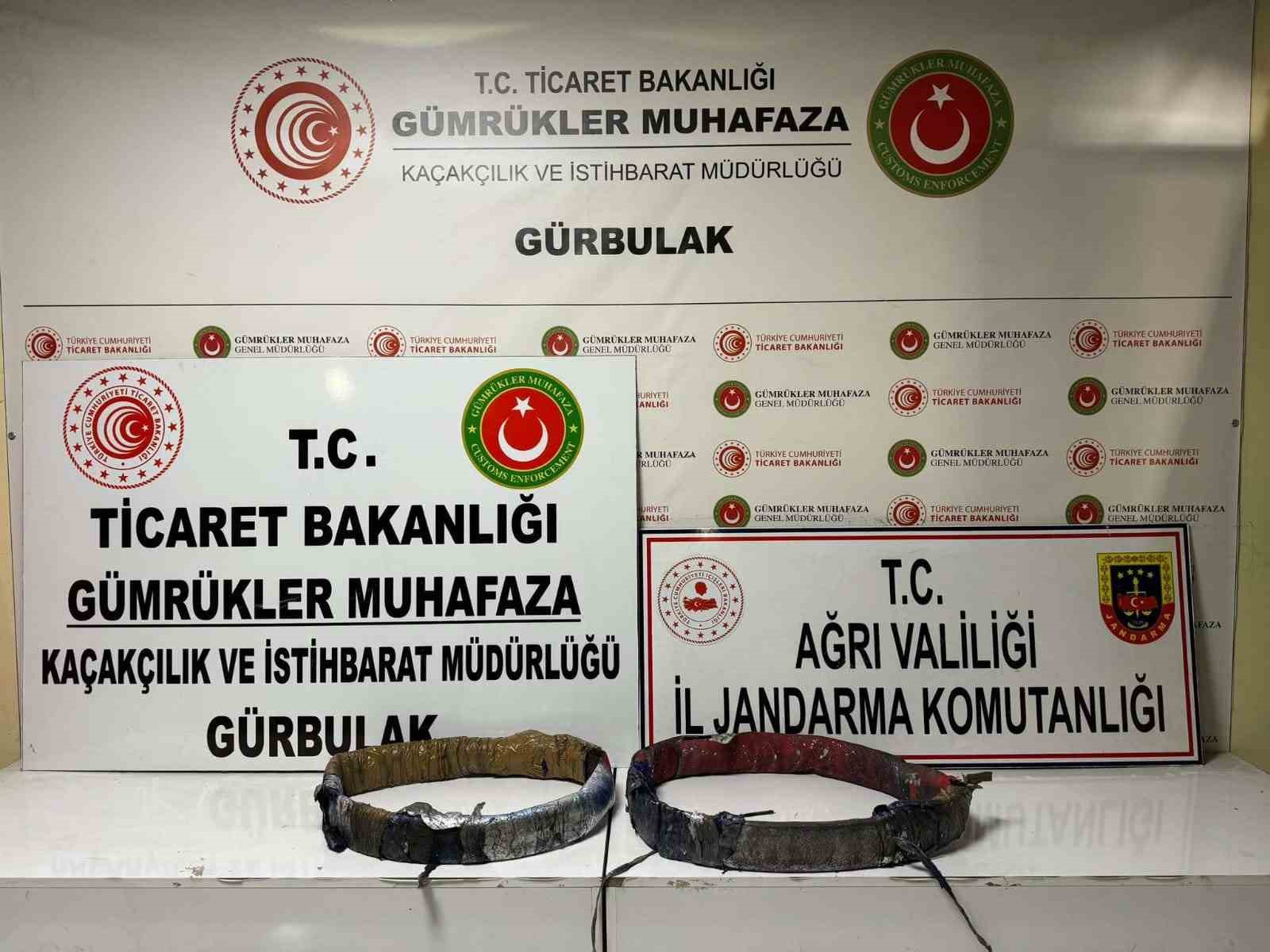 Ağrı&rsquo;da uyuşturucu ve ka&ccedil;ak malzeme operasyonu
