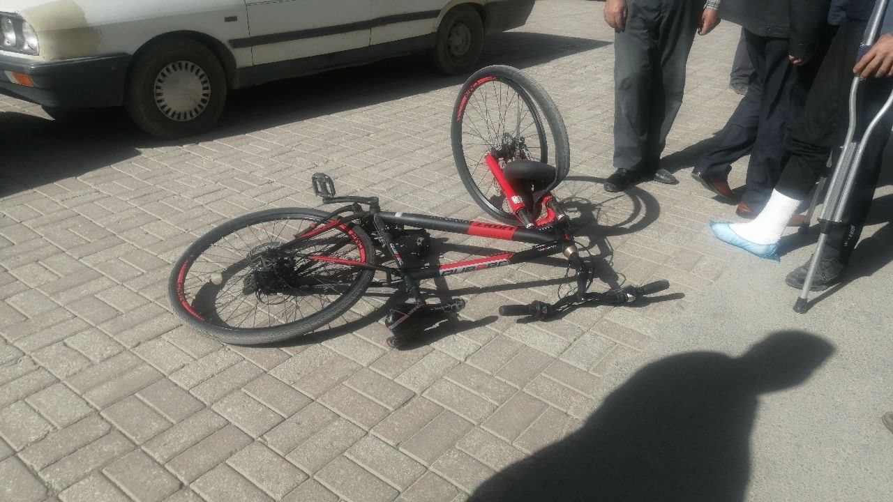 Otomobil bisiklet ile &ccedil;arpıştı: 1 yaralı
