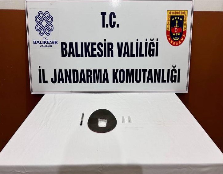 Balıkesir&rsquo;de uyuşturucu operasyonu: 7 g&ouml;zaltı
