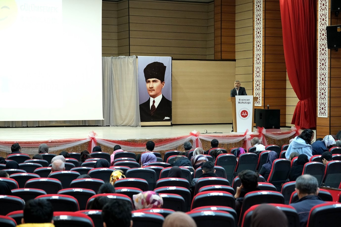 Erzincan&rsquo;da &ouml;ks&uuml;z ve yetimler sevindirildi
