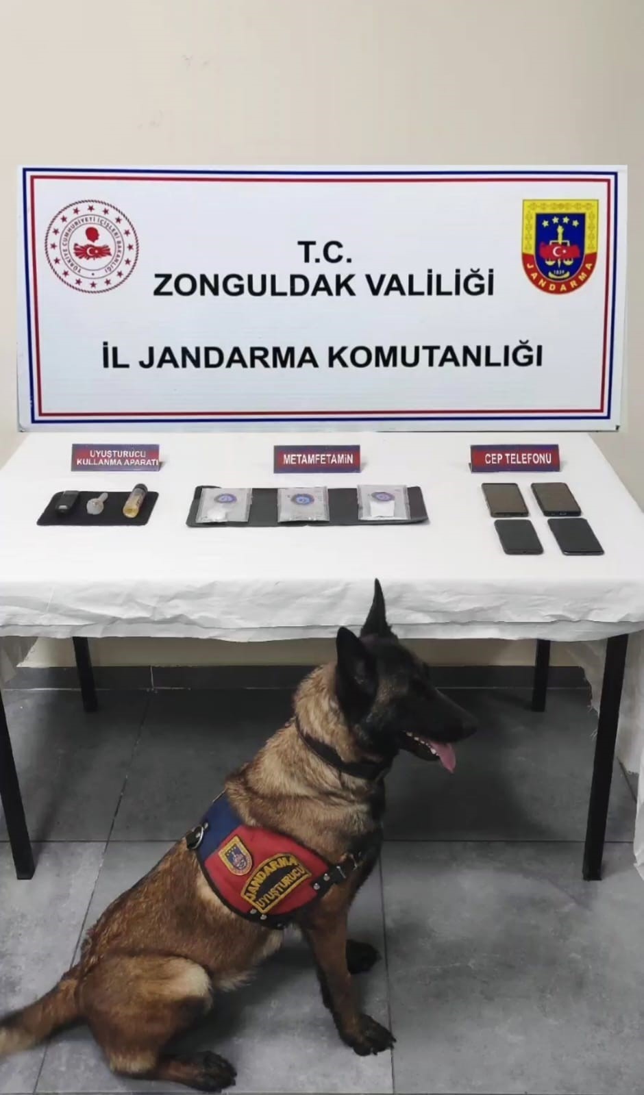 Jandarma ve polisten uyuşturucu operasyonu; 6 ş&uuml;pheli g&ouml;zaltında
