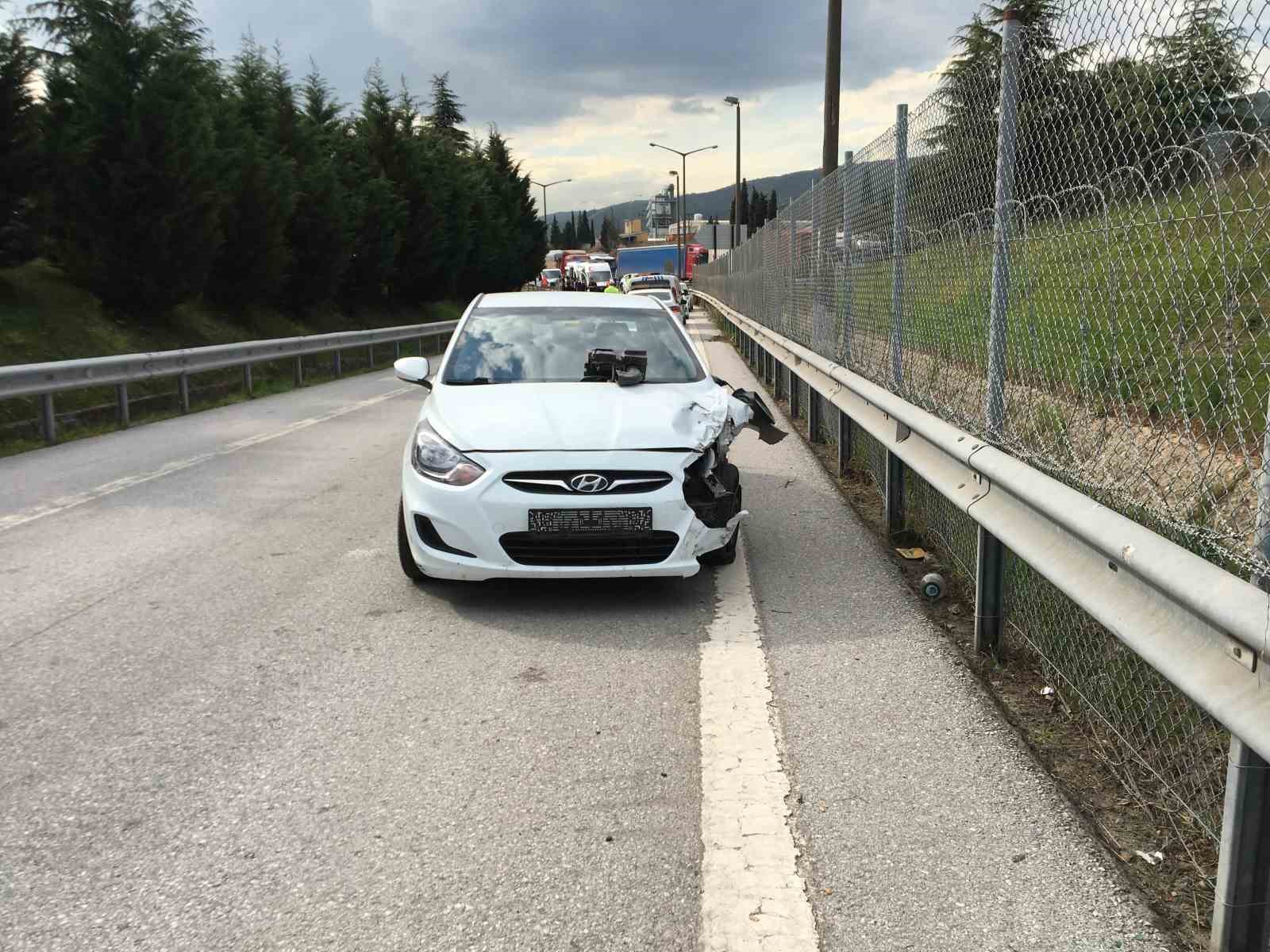 TEM’de zincirleme kaza: 6 yaralı