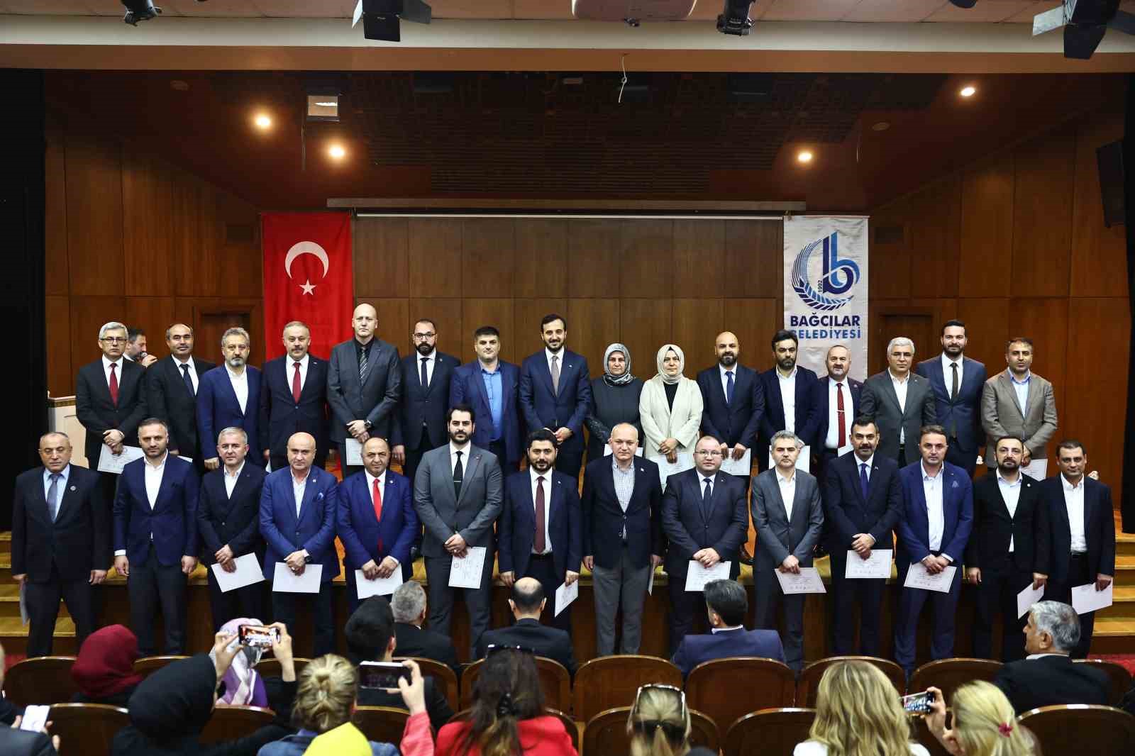 Bağcılar Belediye Başkanı Abdullah &Ouml;zdemir mazbatasını aldı
