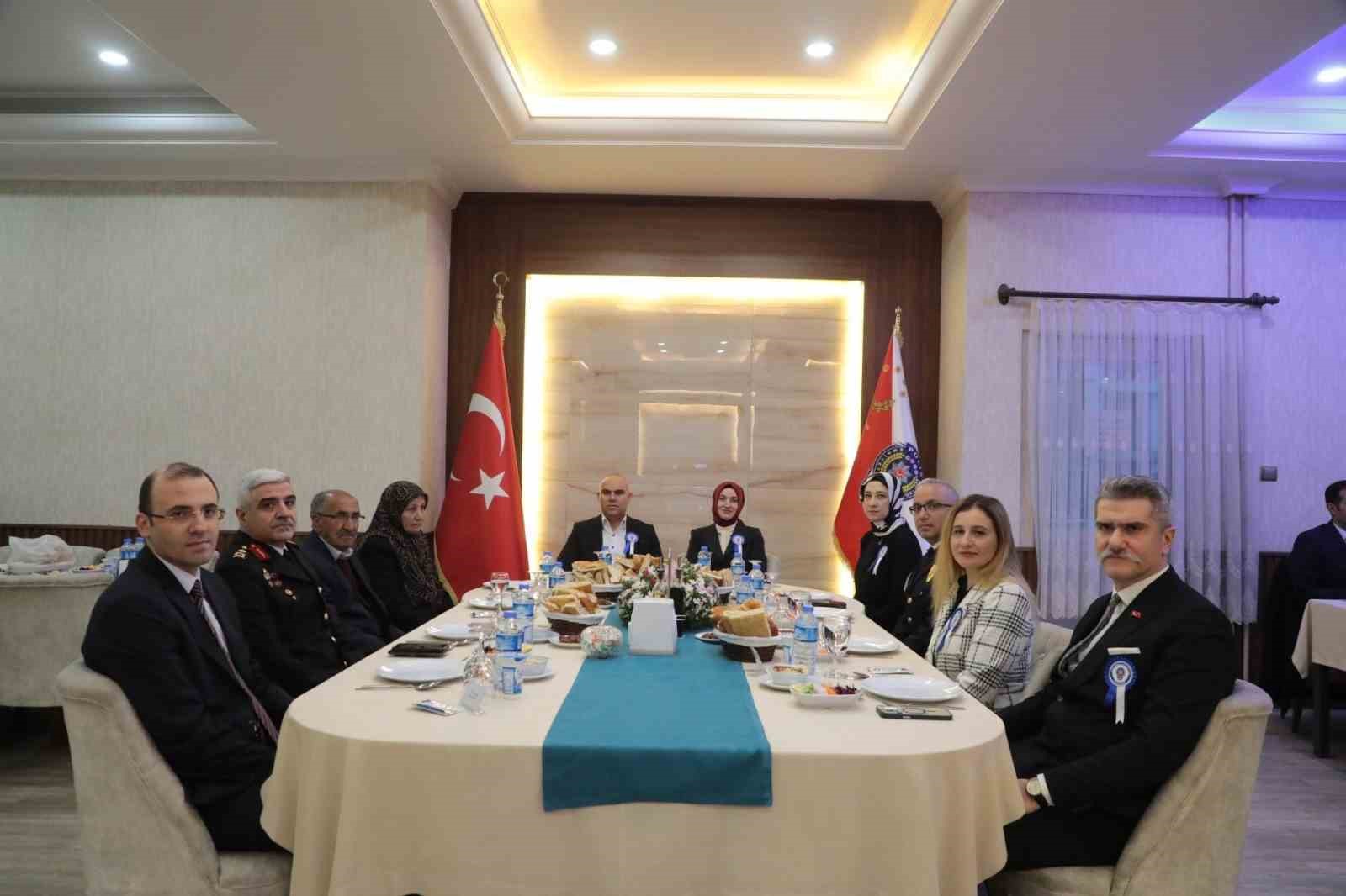 Ağrı’da Polis Haftası etkinlikleri kapsamında iftar programı düzenlendi