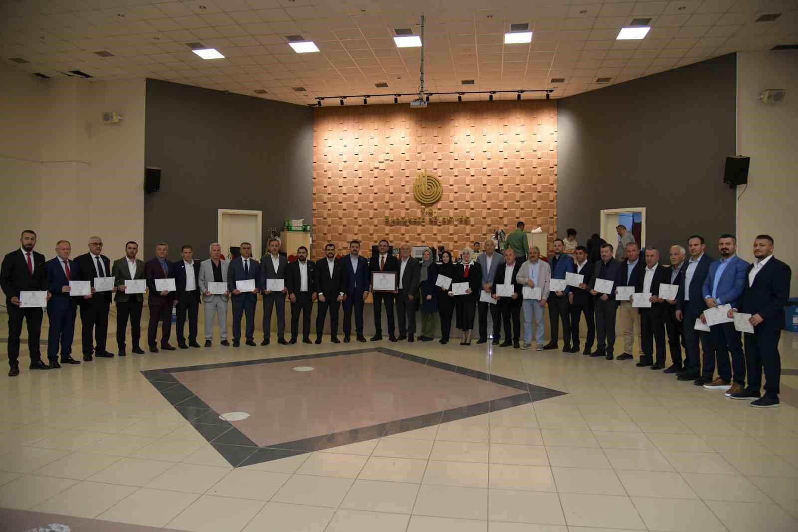 Başkan Özlü mazbatasını aldı: Daha güzel hizmetler ortaya koyacağız"