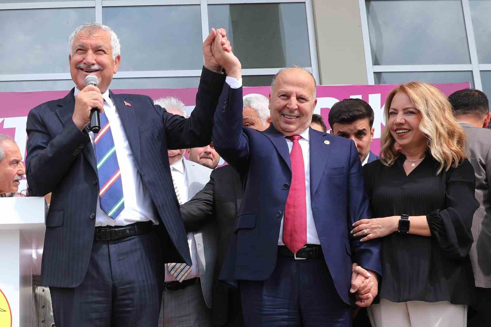 Demirçalı: “Parti rozetimi bir kenara bıraktım”