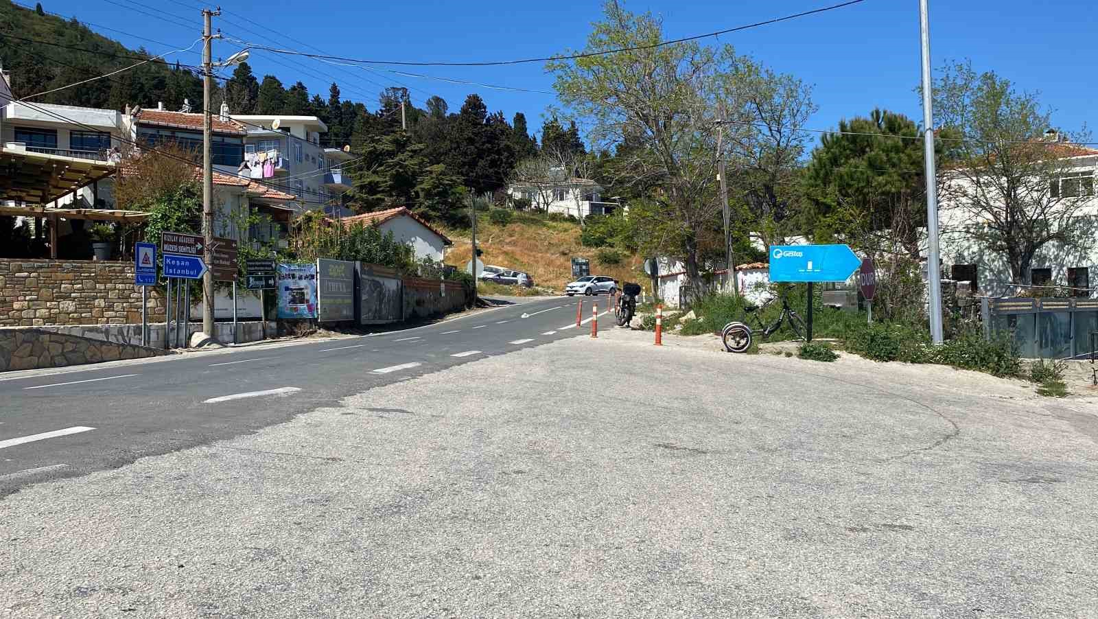 Feribot kuyruğu oluşmadı, 1915 &Ccedil;anakkale K&ouml;pr&uuml;s&uuml; can suyu oldu
