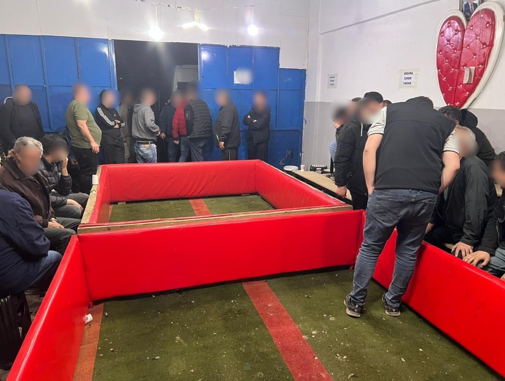 Kumar oynamaktan 41 kişiye 673 bin TL idari para cezası uygulandı
